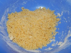 название картинки Пирог на терке с вареньем песочный