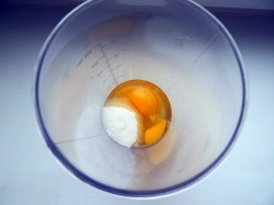 Пирог с грецкими орехами - шаг 4 Пирог с грецкими орехами - шаг 4