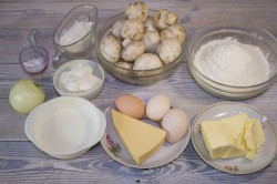 название картинки Пирог с грибами и сыром