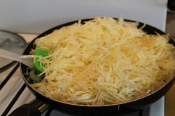 Пирог с капустой и мясным фаршем дрожжевой