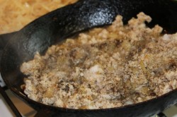 Пирог с капустой и мясным фаршем дрожжевой