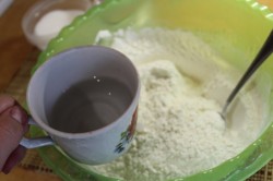 Пирог с капустой и мясным фаршем дрожжевой