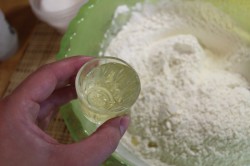 Пирог с капустой и мясным фаршем дрожжевой