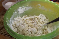 Пирог с капустой и мясным фаршем дрожжевой