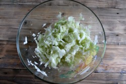 Пирог с капустой на кефире в духовке