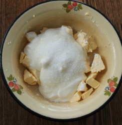 название картинки Пирог с клюквой и яблоками