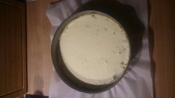 название картинки Пирог с курицей, грибами и луком