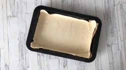 Пирог с куриным фаршем в духовке