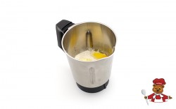 Пирог с лососем и брокколи