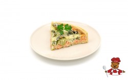 Пирог с лососем и брокколи