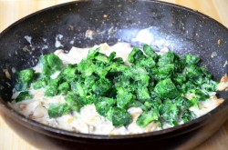 Рыбный пирог с семгой из слоеного теста