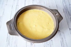 название картинки Пирог с яблоками и брусникой