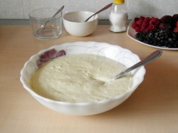 название картинки Пирог с ягодами в мультиварке