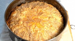 название картинки Пирог со сливами и грушами