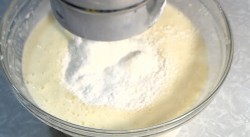 название картинки Пирог со сливами и грушами