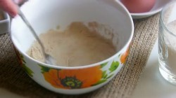 Пирог со сливками с крошкой на дрожжах - шаг 1 Пирог со сливками с крошкой на дрожжах - шаг 1