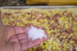 Пирог со свининой слоеный - шаг 8