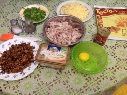 Пирог Солнышко с курицей и грибами