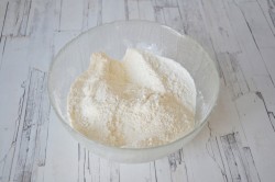 название картинки Пирог три стакана с яблоками насыпной