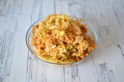 название картинки Пирог три стакана с яблоками насыпной