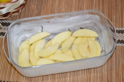 название картинки Быстрый пирог в микроволновке за 5 минут яблочный