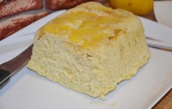 название картинки Быстрый пирог в микроволновке за 5 минут яблочный