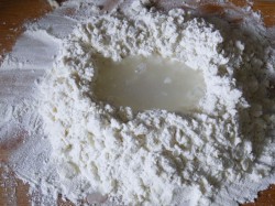 название картинки Пирог в мультиварке с грибами