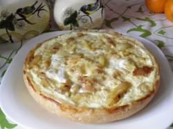 название картинки Пирог в мультиварке с грибами