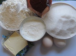 Пирог Зебра на сметане в мультиварке