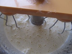 Пирог Зебра на сметане в мультиварке