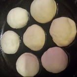 Пирожки без дрожжей, яиц и молока Бомбочки жареные - шаг 10