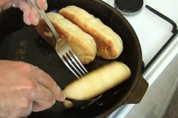 Пирожки с капустой и морковкой жареные бездрожжевые - шаг 12