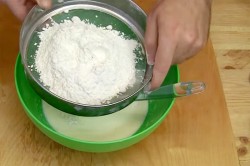 Пирожки с капустой и морковкой жареные бездрожжевые - шаг 7