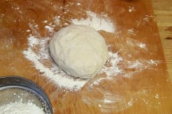 Пирожки с капустой и морковкой жареные бездрожжевые - шаг 8