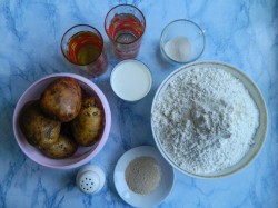 Пирожки жареные на сковороде на сухих дрожжах