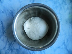 Пирожки жареные на сковороде на сухих дрожжах