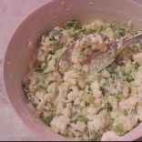 название картинки Пирожки-малыши из чудо-теста с луком и яйцом в духовке