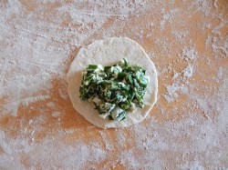 Пирожки на сковороде без кефира - шаг 10 Пирожки на сковороде без кефира - шаг 10