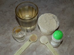 Пирожки на сковороде без кефира - шаг 1 Пирожки на сковороде без кефира - шаг 1