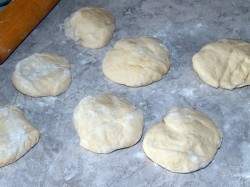 Пирожки на сковороде без кефира - шаг 8 Пирожки на сковороде без кефира - шаг 8