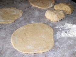 Пирожки на сковороде без кефира - шаг 9 Пирожки на сковороде без кефира - шаг 9