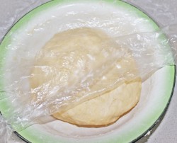 Пирожки на сухом молоке дрожжевые в духовке