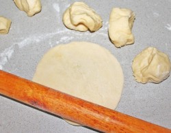 Пирожки на сухом молоке дрожжевые в духовке