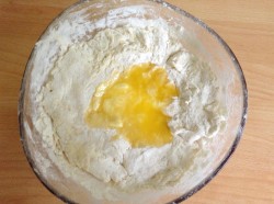 Пирожки на сырых дрожжах