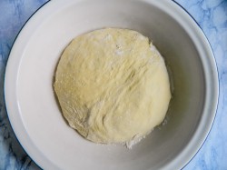 название картинки Пирожки на воде в духовке с капустой