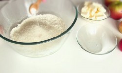 Пирожки песочные с яблоками