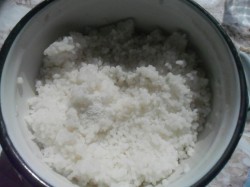 Пирожки рисовые дрожжевые печеные с яйцом - шаг 5