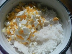 Пирожки рисовые дрожжевые печеные с яйцом - шаг 6