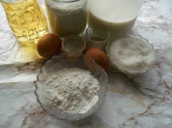 Пирожки рисовые дрожжевые печеные с яйцом - шаг 1