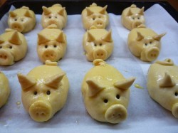 Пирожки с фаршем в духовке Румяные Хрюшки - шаг 14